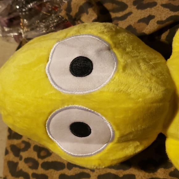 Roblox Rainbow friends stuffed toy - Picture 3 of 3